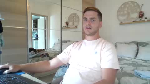 syl092 online show from 22, 9, 2025