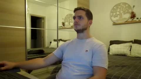 syl092 online show from 7, 10, 2025