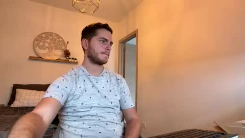 syl092 online show from 17, 4, 2026