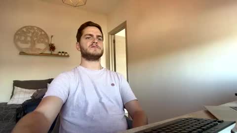 syl092 online show from 22, 4, 2026