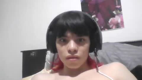 Snapshot of sylasfrost chatting on 15, 12, 2025 sylasfrost online show from 15, 12, 2025