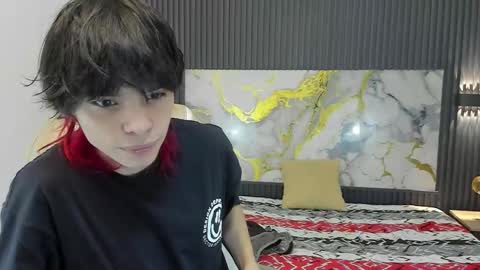 Snapshot of sylasfrost chatting on 19, 12, 2025 sylasfrost online show from 19, 12, 2025