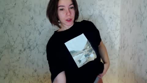 Snapshot of syrendixon chatting on 26, 11, 2025 SyrenDixon online show from 26, 11, 2025