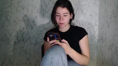 Snapshot of syrendixon chatting on 27, 11, 2025 SyrenDixon online show from 27, 11, 2025