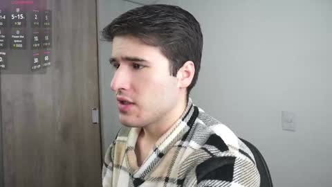 t0ny_wylie online show from 29, 1, 2025