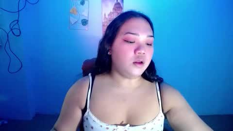 Snapshot of tabatenaxoxo chatting on 22, 11, 2025 Christine online show from 22, 11, 2025