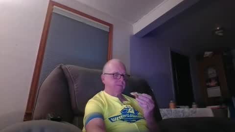 tacrunner66_ online show from 10, 10, 2025