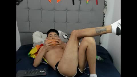 Snapshot of tailor_hot1 chatting on 11, 9, 2025 tailor online show from 11, 9, 2025