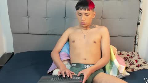 Snapshot of tailor_hot1 chatting on 12, 10, 2025 tailor online show from 12, 10, 2025