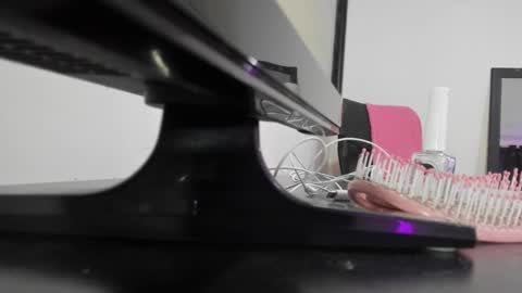 Liam and Juli online show from 5, 1, 2025