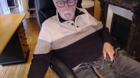 taisabaki54 online show from 4, 12, 2025