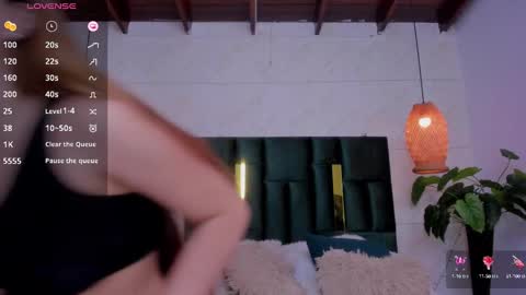 Taissa online show from 5, 3, 2025