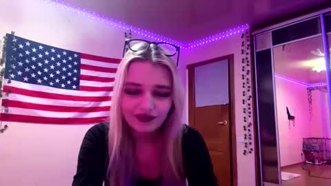 Snapshot of taitebinner chatting on 8, 3, 2026 Mia online show from 8, 3, 2026