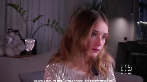 Mia online show from 9, 9, 2025