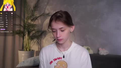 Mia online show from 25, 4, 2026