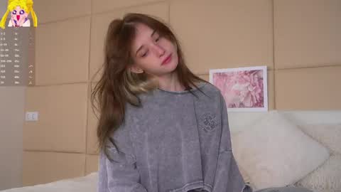 Snapshot of taitehambelton chatting on 3, 5, 2026 Mia online show from 3, 5, 2026