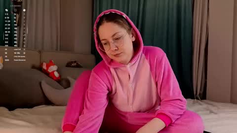 Snapshot of taithelme chatting on 20, 12, 2025 Molly online show from 20, 12, 2025