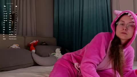 Snapshot of taithelme chatting on 21, 12, 2025 Molly online show from 21, 12, 2025