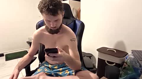 Snapshot of talenjames chatting on 20, 12, 2025 Talen James online show from 20, 12, 2025