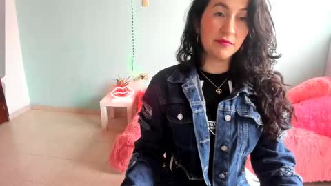 Talia  mia online show from 5, 6, 2026