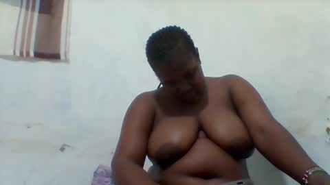 Snapshot of taliah254 chatting on 2, 12, 2025 taliah254 online show from 2, 12, 2025