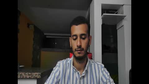 Snapshot of talktome4 chatting on 19, 5, 2026 talktome4 online show from 19, 5, 2026