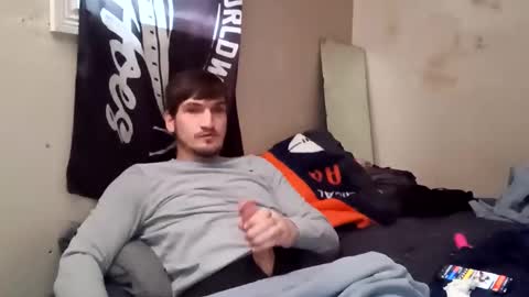 Snapshot of tallerandhandsomer chatting on 16, 12, 2025 tallerandhandsomer online show from 16, 12, 2025