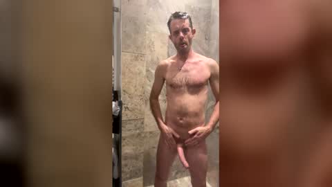 Snapshot of tallpaul_12345 chatting on 15, 1, 2026 Tall Paul online show from 15, 1, 2026