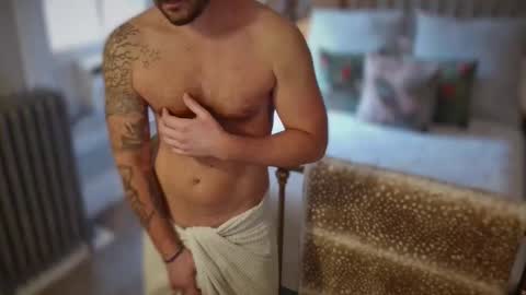 tallslimfit1 online show from 22, 2, 2026