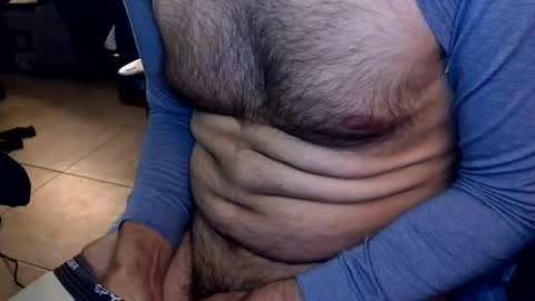 Snapshot of talltannhandsome chatting on 21, 12, 2025 talltannhandsome online show from 21, 12, 2025