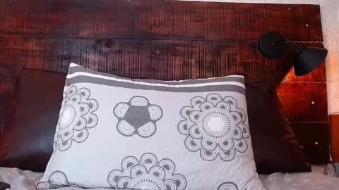 Snapshot of tamara_sanz1 chatting on 4, 12, 2024 online show from 4, 12, 2024