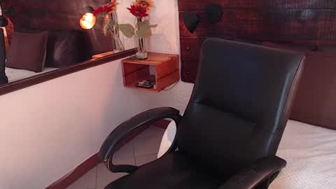 Snapshot of tamara_sanz1 chatting on 31, 1, 2025 online show from 31, 1, 2025