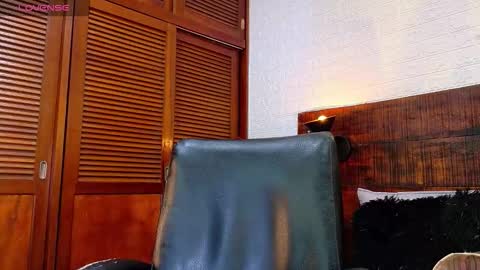 Snapshot of tamara_sanz1 chatting on 1, 10, 2025 online show from 1, 10, 2025