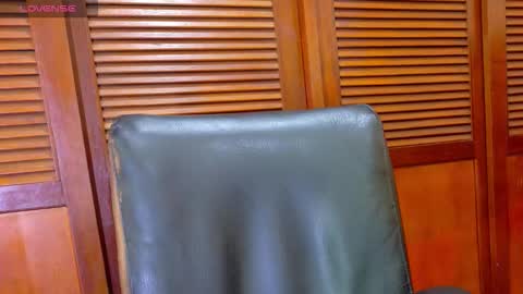 Snapshot of tamara_sanz1 chatting on 10, 10, 2025 online show from 10, 10, 2025