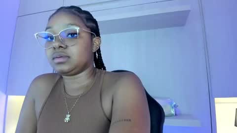 Snapshot of tamarazaki chatting on 26, 9, 2025 Tami online show from 26, 9, 2025