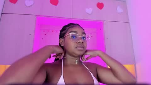 Snapshot of tamarazaki chatting on 11, 10, 2025 Tami online show from 11, 10, 2025