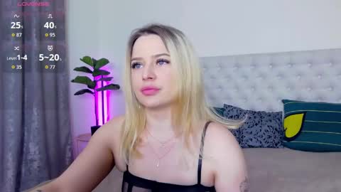 TamarraFox online show from 9, 6, 2026