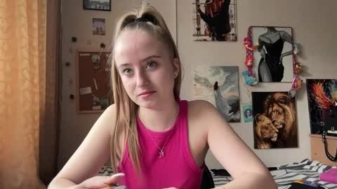 Snapshot of tamiecaimi chatting on 31, 3, 2026 Karina online show from 31, 3, 2026