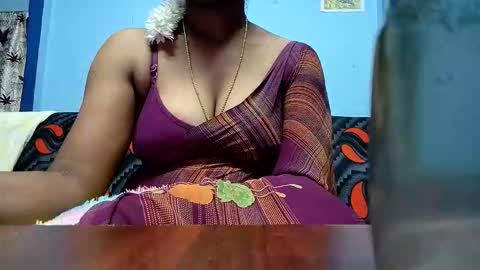 Snapshot of tamilmadhi520 chatting on 24, 10, 2025 tamilmadhi520 online show from 24, 10, 2025