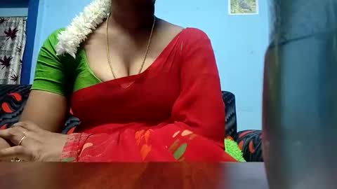 Snapshot of tamilmadhi520 chatting on 12, 11, 2025 tamilmadhi520 online show from 12, 11, 2025