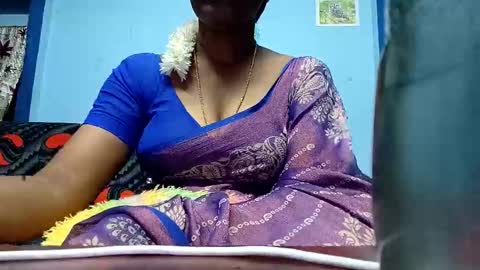 Snapshot of tamilmadhi520 chatting on 2, 12, 2025 tamilmadhi520 online show from 2, 12, 2025
