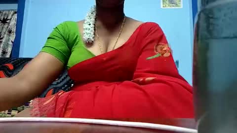 Snapshot of tamilmadhi520 chatting on 3, 12, 2025 tamilmadhi520 online show from 3, 12, 2025