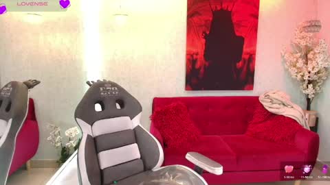 Snapshot of tammy_petit chatting on 2, 5, 2026 Tammy online show from 2, 5, 2026
