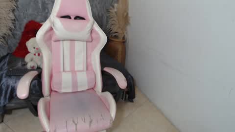 tammycooperr online show from 2, 2, 2025