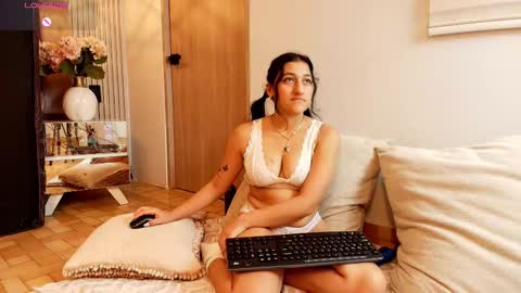 Snapshot of tammys4 chatting on 6, 11, 2025 tammys4 online show from 6, 11, 2025