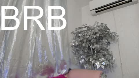 Snapshot of tamyeliot chatting on 17, 12, 2024 Tamy online show from 17, 12, 2024