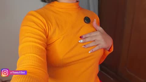 Snapshot of tamyeliot chatting on 15, 10, 2025 Tamy online show from 15, 10, 2025