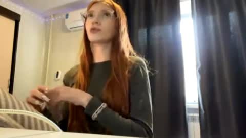 Snapshot of tangeladelreal chatting on 31, 5, 2026 Viola 3 online show from 31, 5, 2026