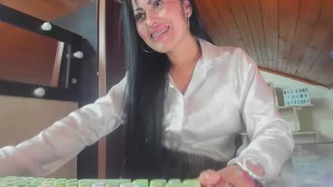 tania online show from 28, 1, 2025