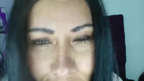 tania online show from 21, 4, 2026